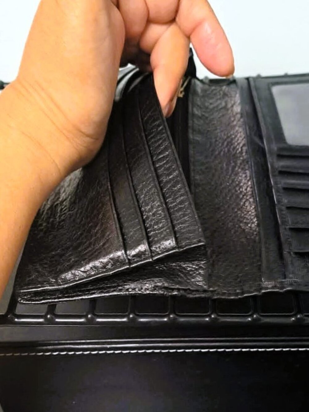 Authentic Gucci Interlocking G Web Continental Long Wallet - Picture 9 of 16
